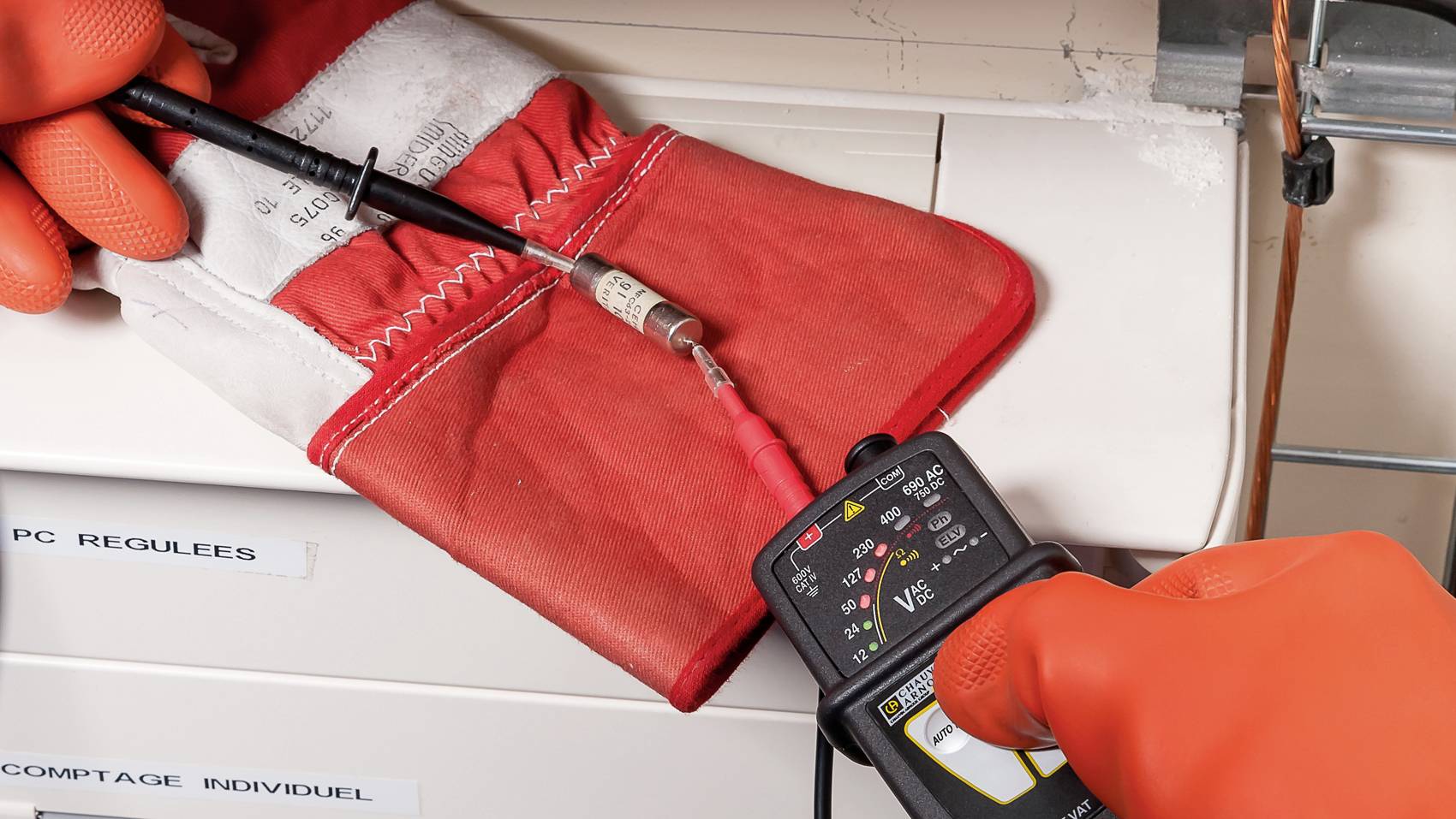 Chauvin Arnoux C.A 762 Zweipoliger Spannungsprüfer CAT IV 600V LED, Akustik