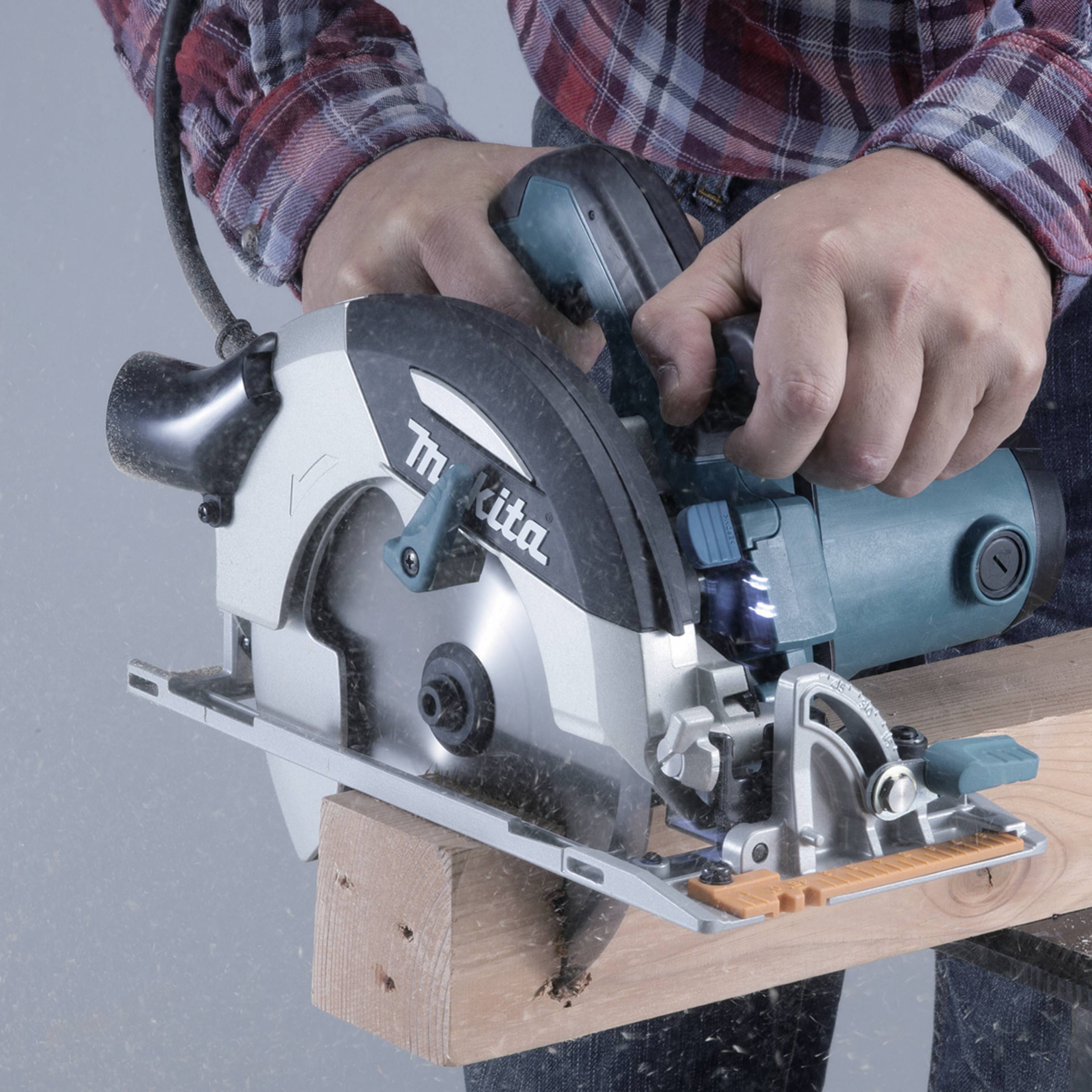 Makita Handkreissäge inkl. Koffer 1400 W