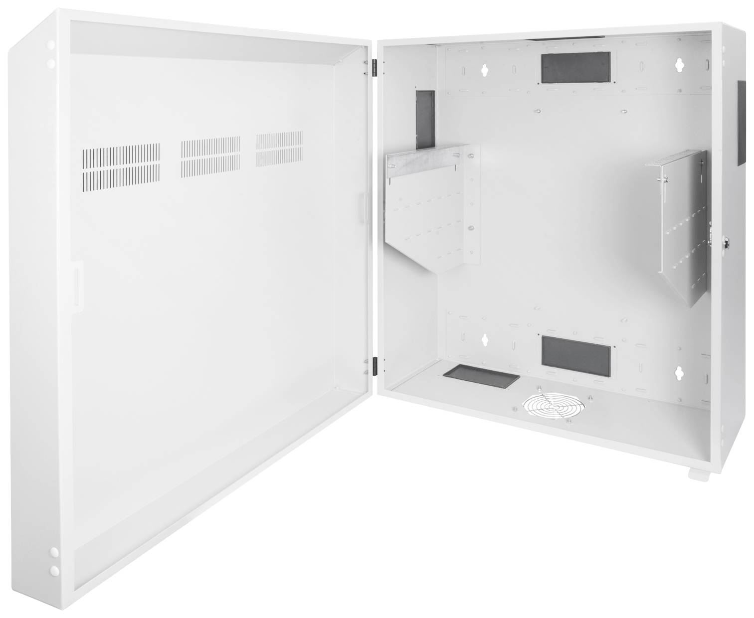 Metallischer Schaltschrank geöffnet, zeigt Innenraum mit Lüftungsschlitzen und Halterungen, zur Wandmontage vorgesehen.