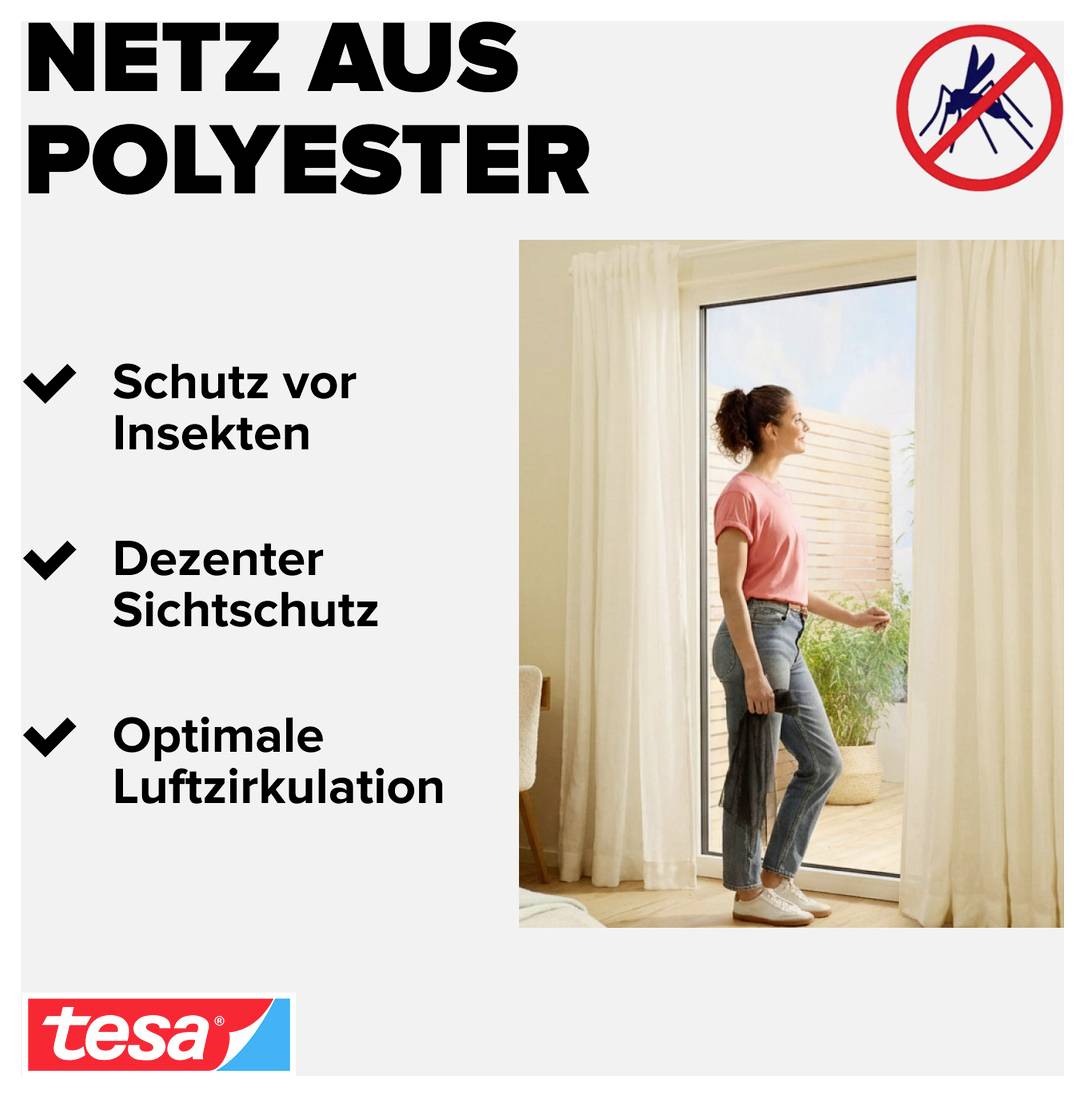 Tesa Polyester Insektenschutz fördert Insektenschutz, Privatsphäre und Luftzirkulation, mit Foto einer Frau, die neben einer Veranda mit Fliegengitter steht.