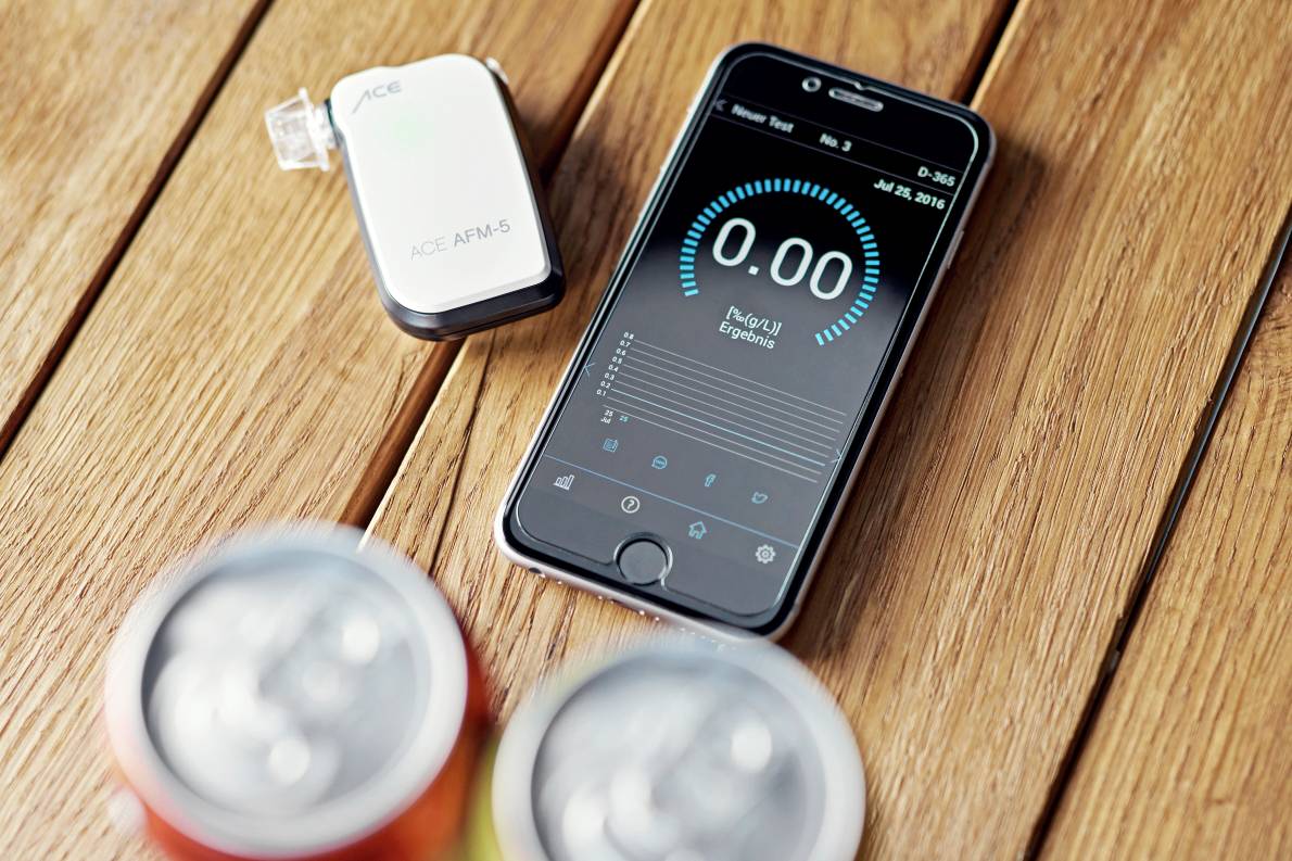 ACE AFM-5 Alkoholtester Weiß 0 bis 4 ‰ Anzeige per Smartphone
