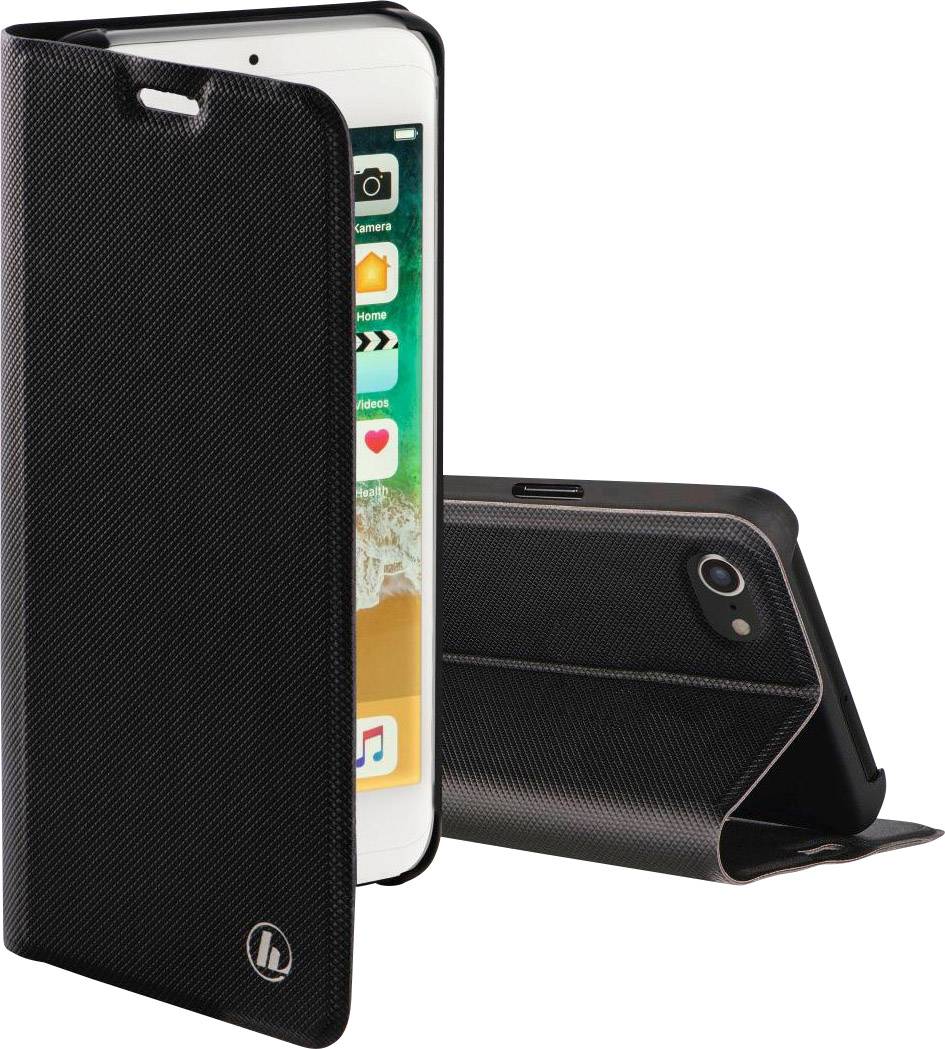 Ein Smartphone in einem schwarzen Klappetui, das teilweise geöffnet ist und das Display zeigt. Rückansicht der Kamera sichtbar.