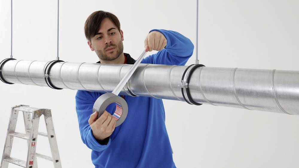 TESA 04610-00004-00 Gewebeklebeband tesa® Professional Schwarz (L x B) 50m x 50mm 1St.