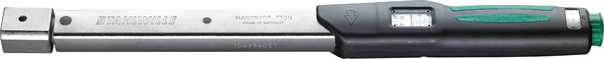 Ein digitales Drehmomentschlüssel mit LED-Display, Metallschaft und grünem Griff, das zum genauen Anziehen von Bolzen auf spezifische Drehmomenteinstellungen verwendet wird.