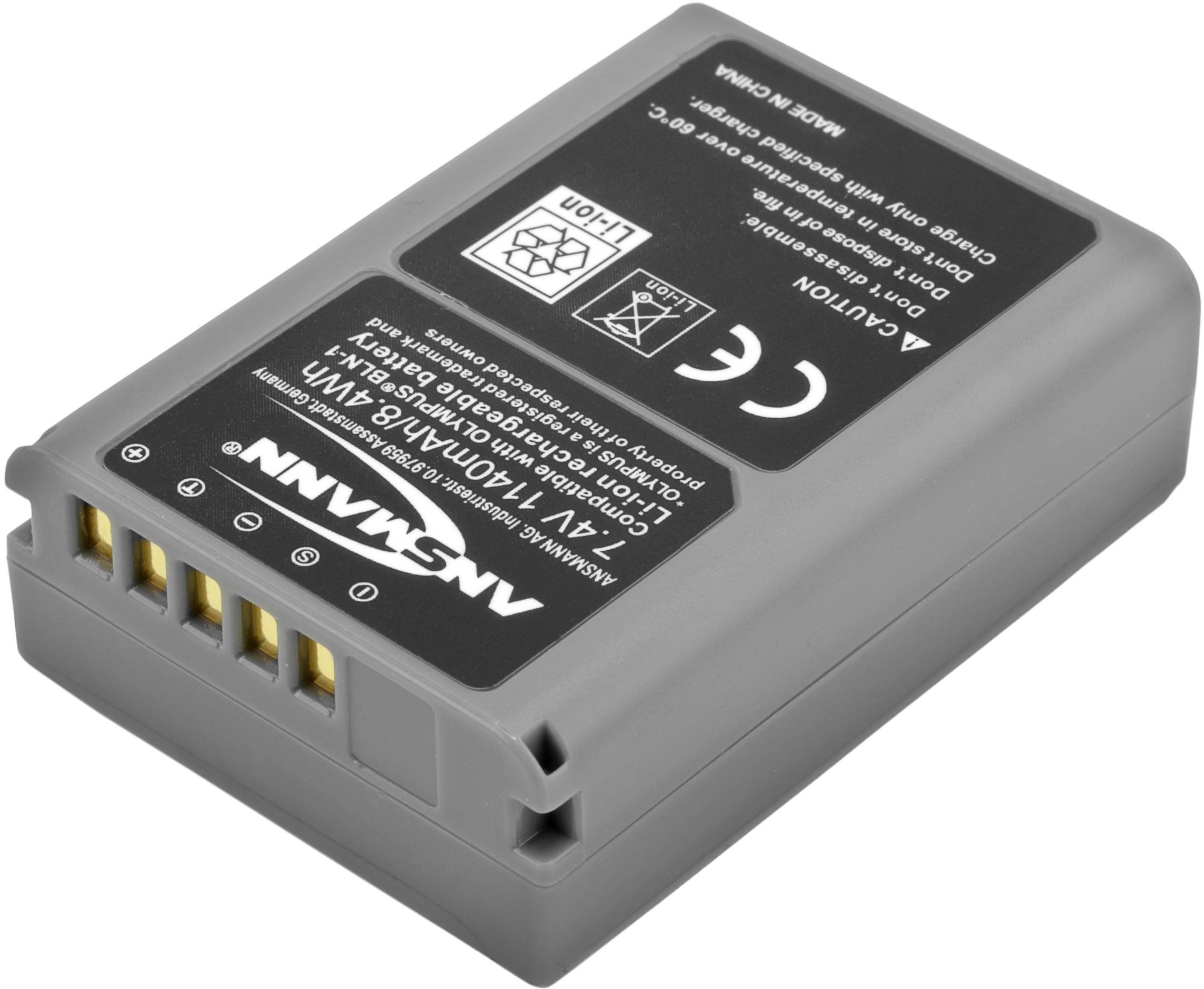 Lithium-Ionen-Akku mit CE-Kennzeichnung. Markierungen zeigen Recycling- und Sicherheitssymbole. Spannung: 7,4V, Kapazität: 1800mAh.