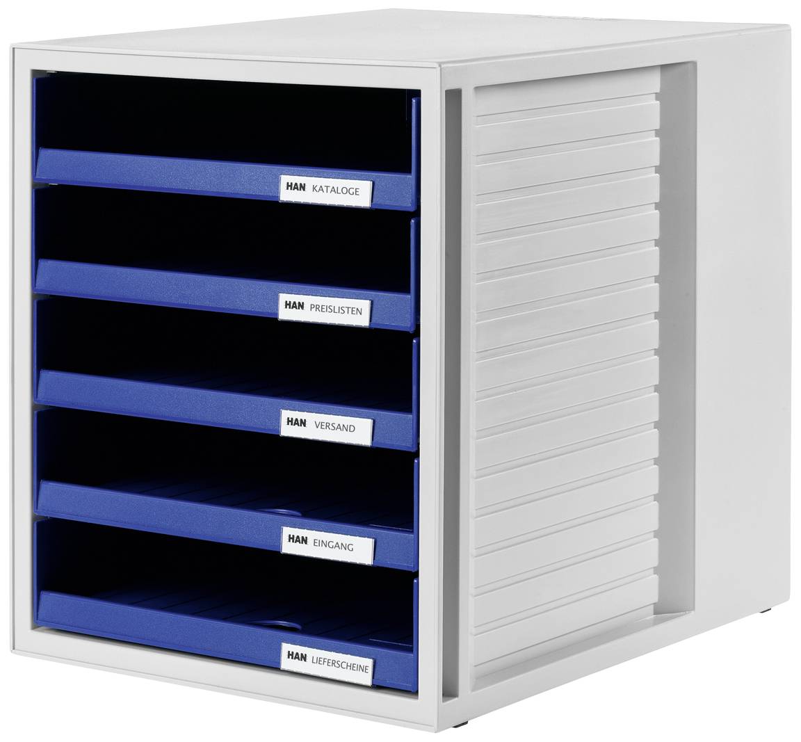 Ein weißes Regal mit fünf blauen Schubladen, beschriftet von oben nach unten: 'Kataloge', 'Preislisten', 'Versand', 'Eingang', 'Lieferscheine'.
