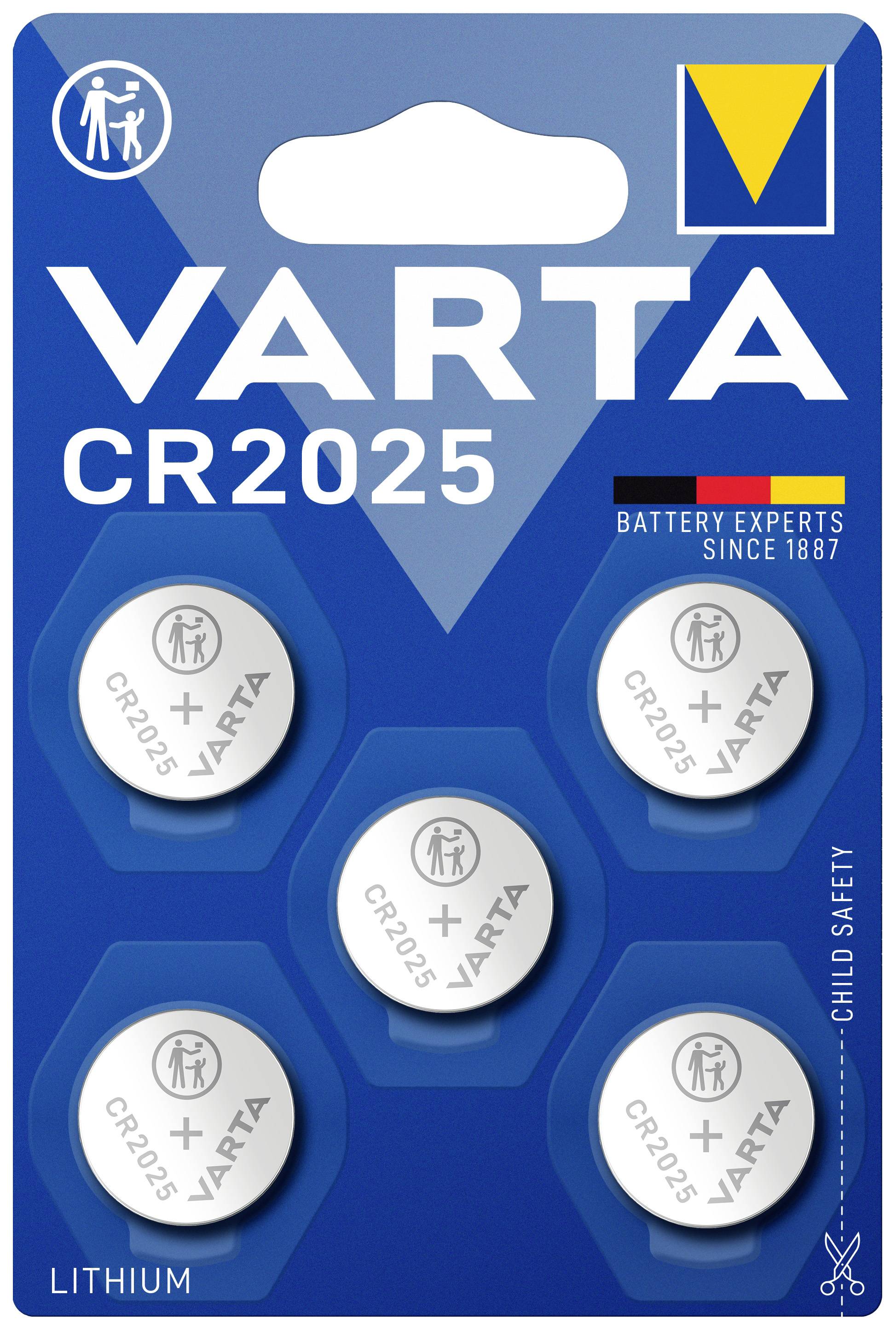 'Varta' Knopfzellen-Batteriepackung mit fünf CR2025-Batterien. Beschriftung betont Kindersicherheit und Expertise seit 1887.