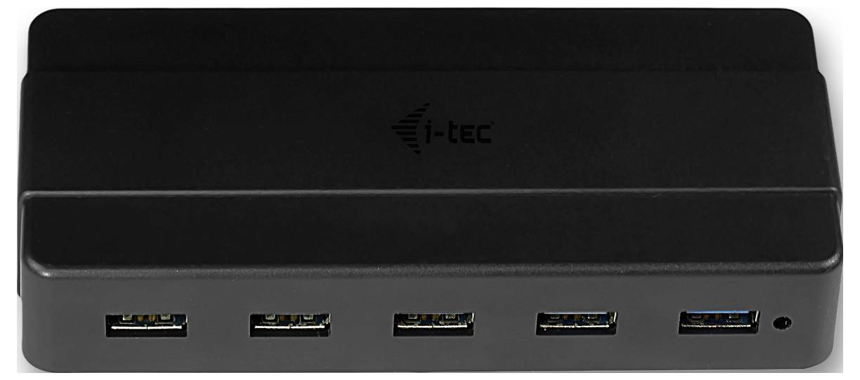 Ein schwarzer i-tec USB-Hub mit vier USB-Anschlüssen auf der Vorderseite, entwickelt zum Anschließen mehrerer Geräte an einen Computer oder eine Stromquelle.