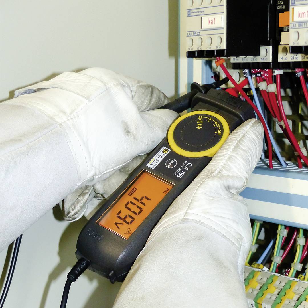 Chauvin Arnoux C.A 755 Multitester CAT III 600V LCD