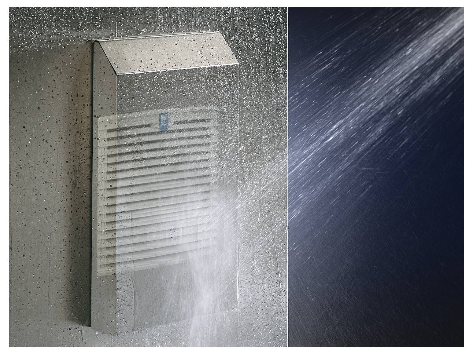 Ein Wandeinbaukasten mit Lamellen, der von Wasserstrahlen getroffen wird. Die Konstruktion scheint wasserdicht und robust zu sein.