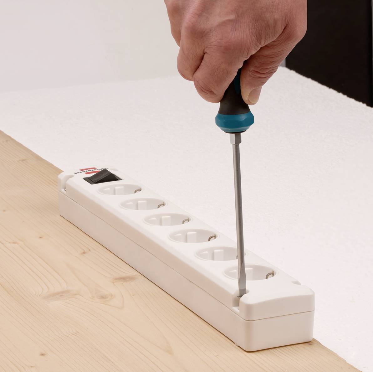 Brennenstuhl 1150650326 Steckdosenleiste mit Schalter Weiß Schutzkontakt 1 St.