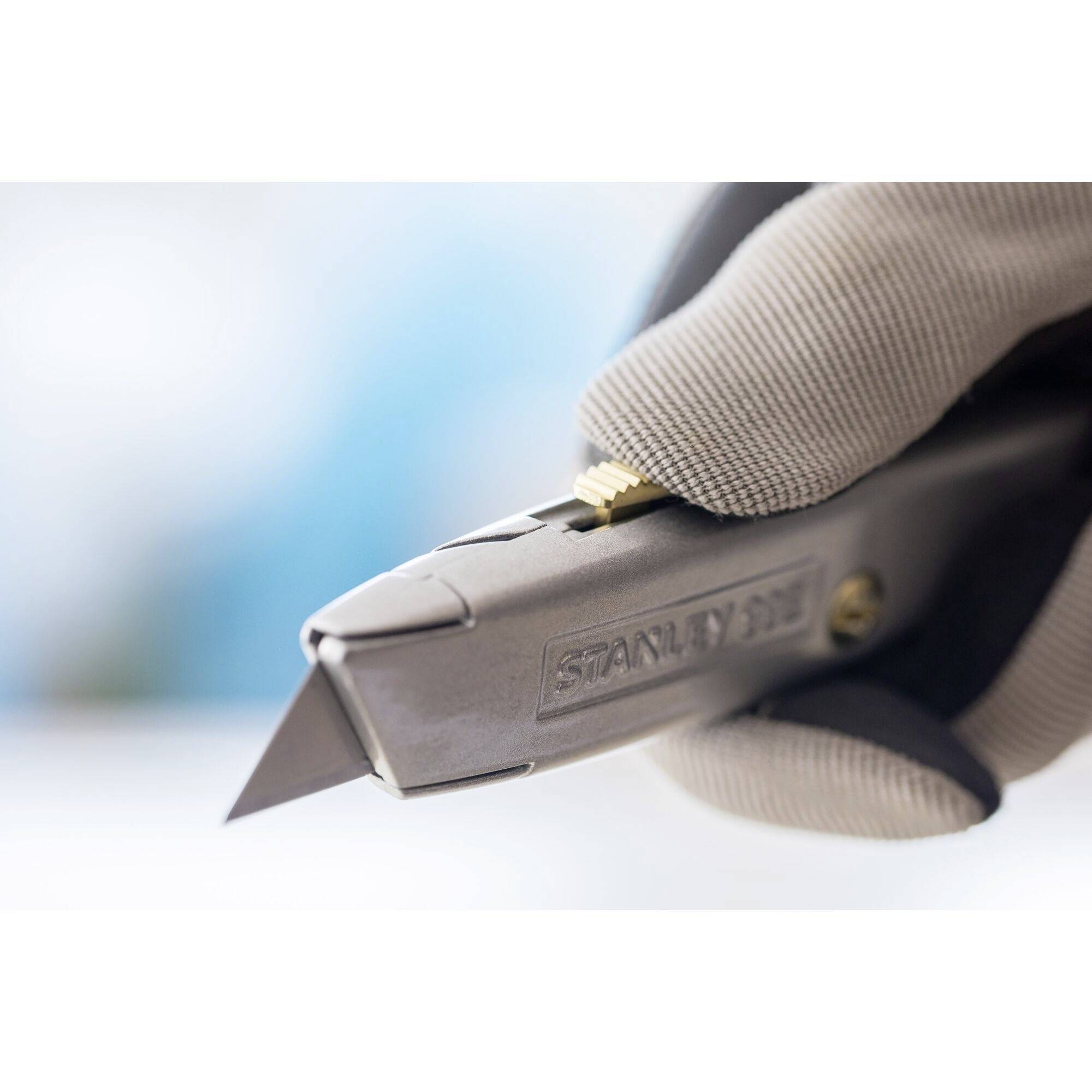 Stanley 1-10-099 Messer m. einziehbarer Klinge 99E 1St.