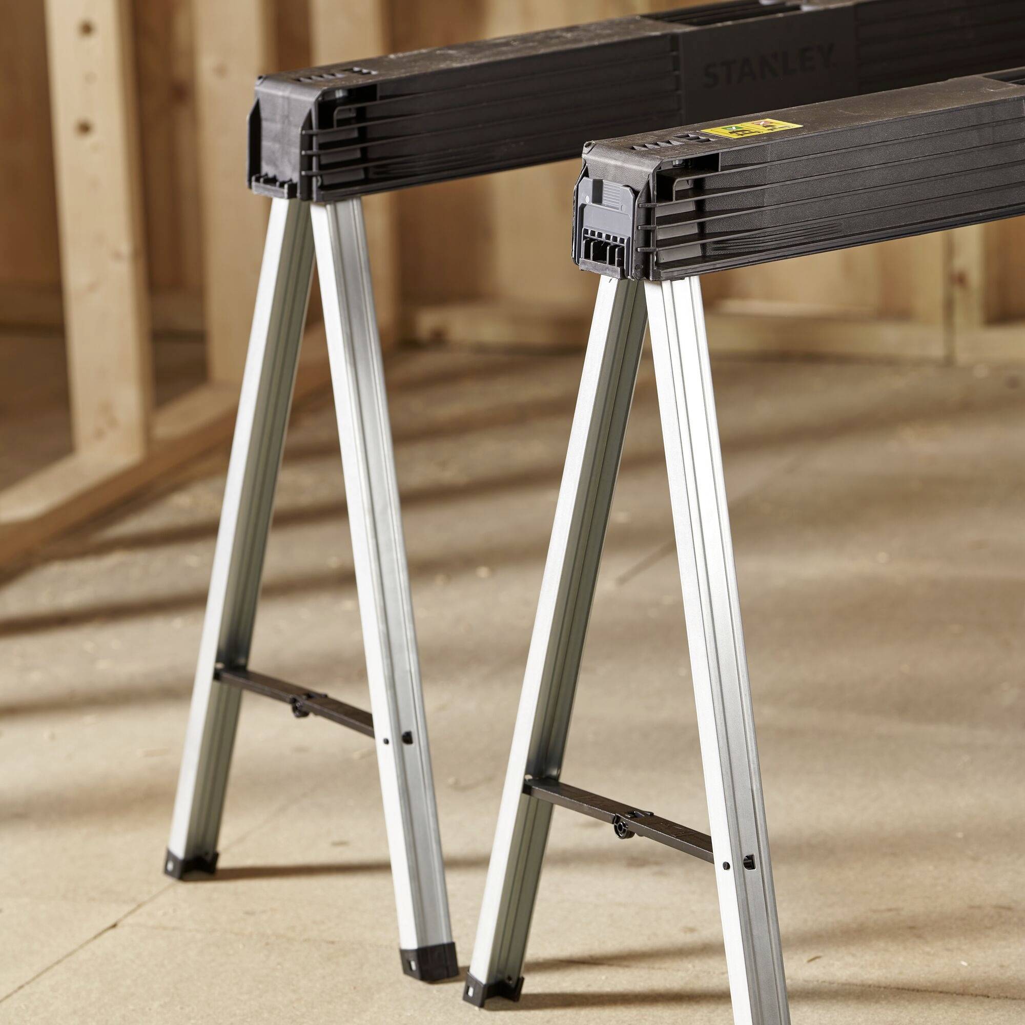 STANLEY 1-97-475 Gerüstbock 340 kg (B x H) 1090 mm x 780 mm 9 kg 1 Paar