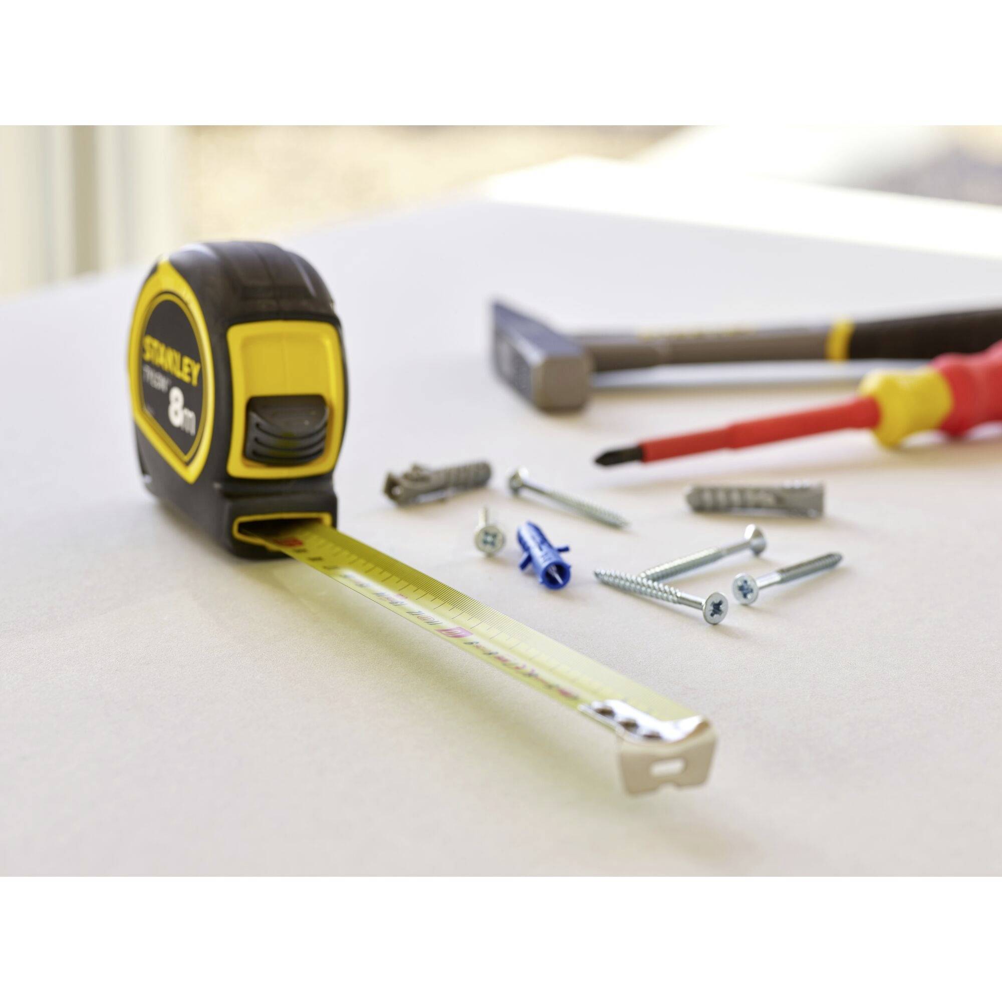 Taschenrollbandmaß Tylon™ L.8m B.25mm mm/cm EG II Ku.Gürtelclip STANLEY