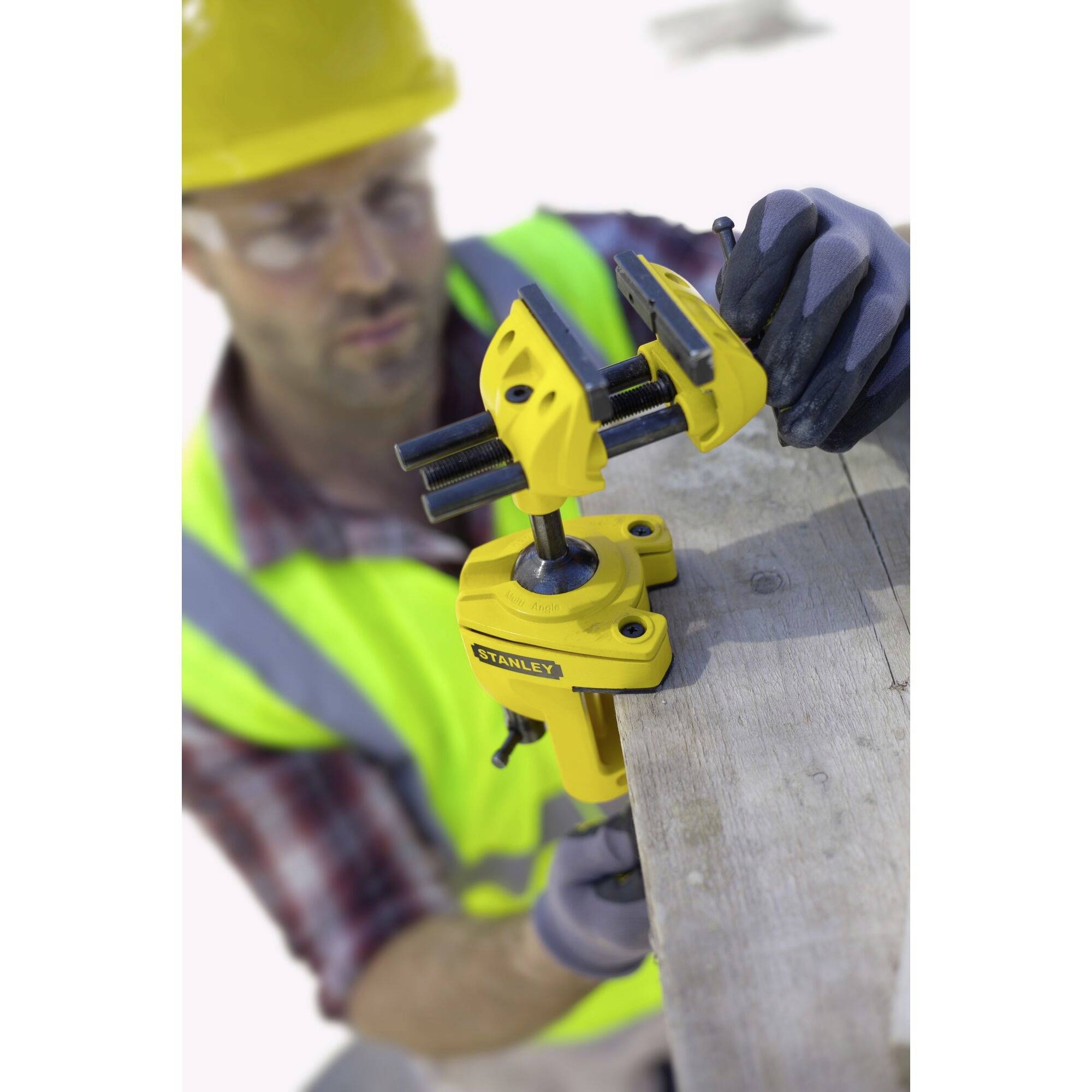 STANLEY MaxSteel Schraubstock 1-83-069