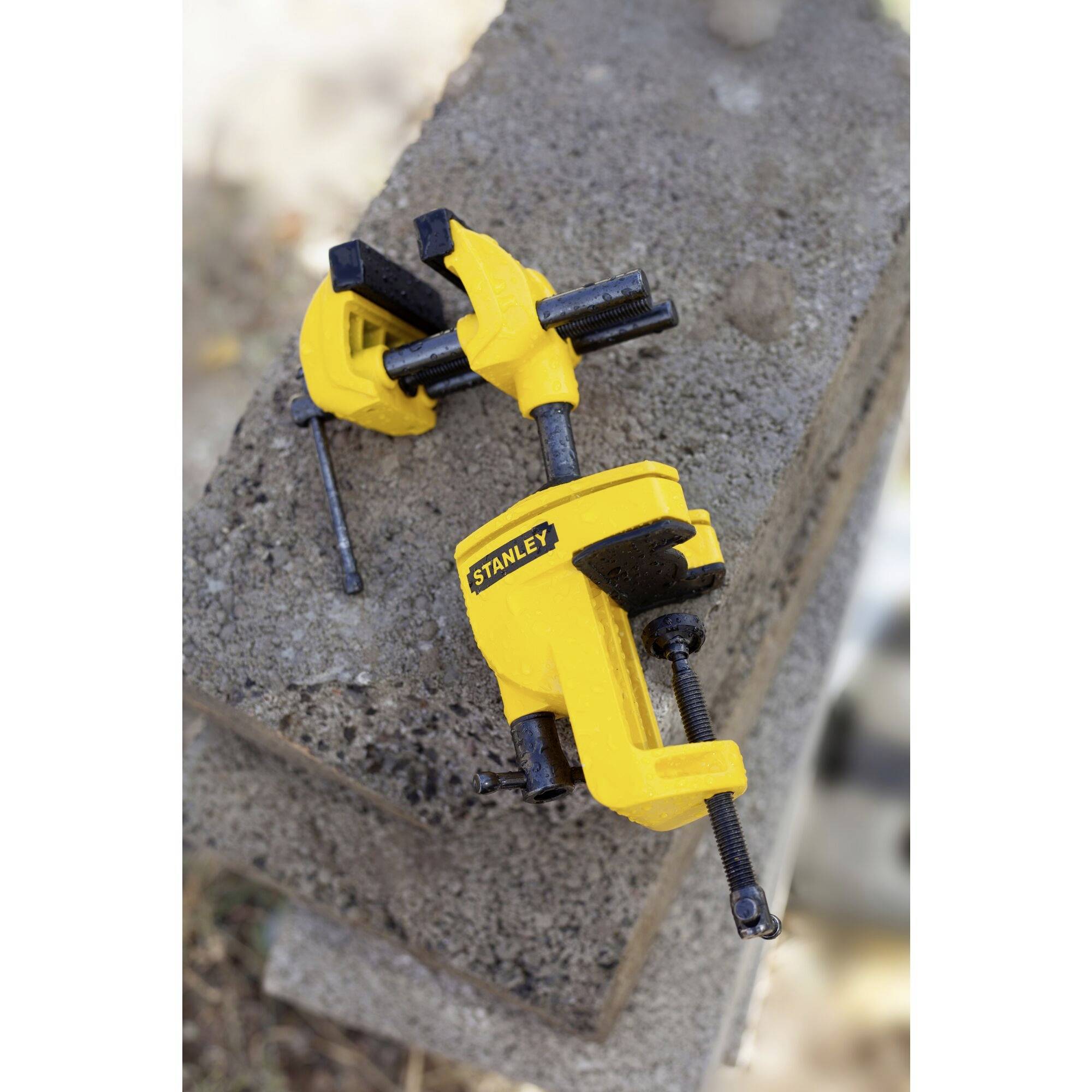 Multiachsen Schraubstock 1-83-069 Spannweite 75 mm Spannkraft 25 kg Gewicht 1649 g