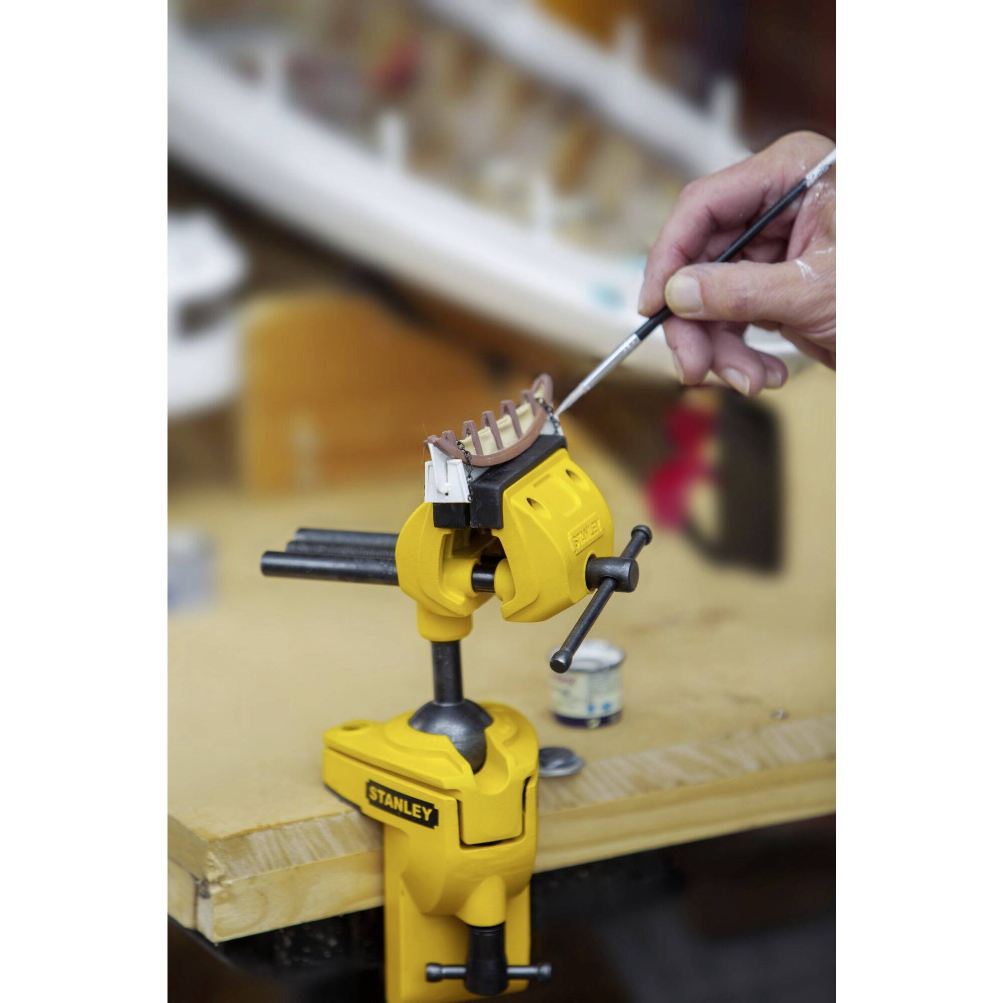 Multiachsen Schraubstock 1-83-069 Spannweite 75 mm Spannkraft 25 kg Gewicht 1649 g