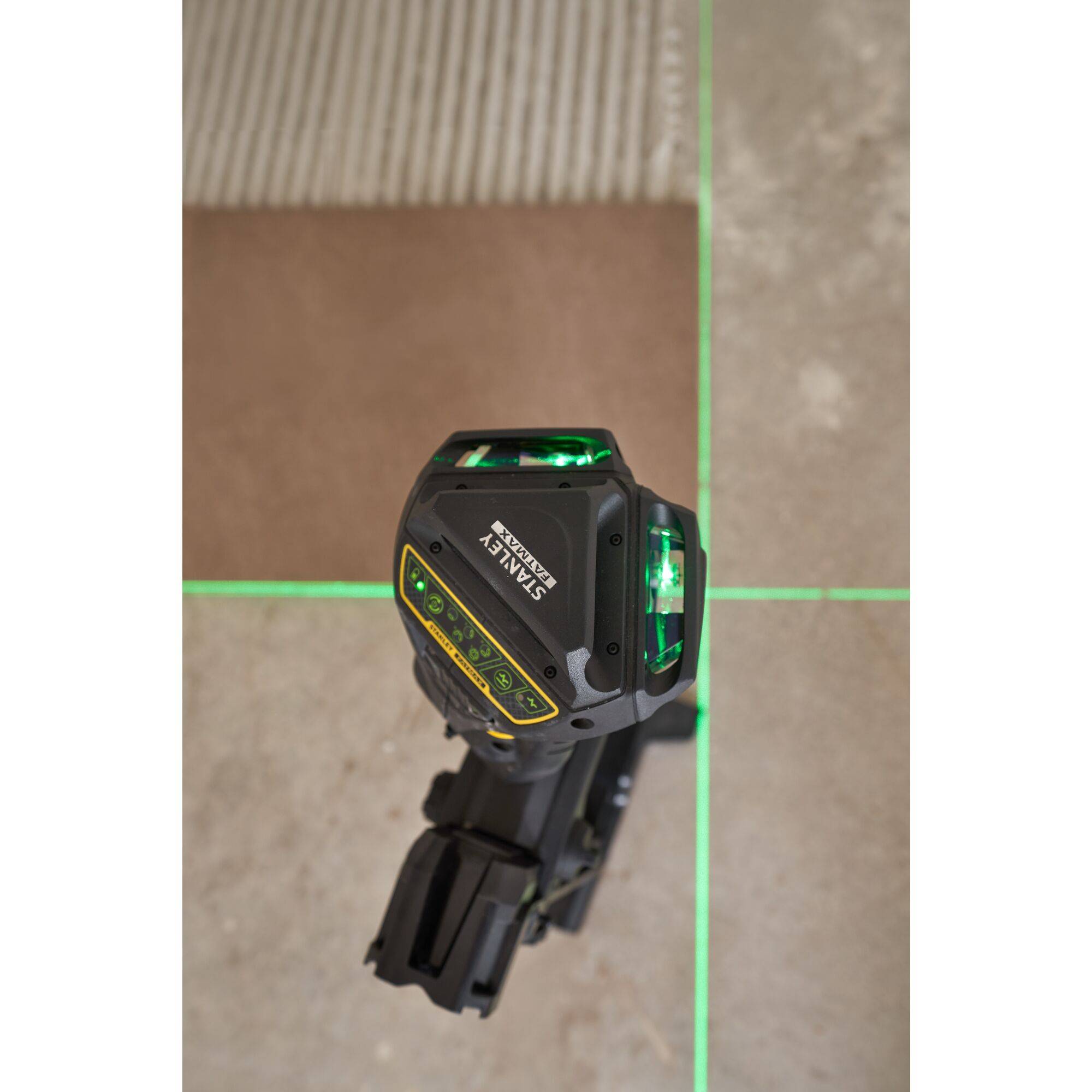 Kreuzlinienlaser FatMax­® X3G 35 (60)m ± 3 mm/10m STANLEY