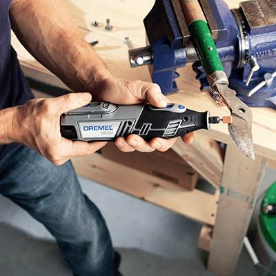 Dremel 8220-5/65 Platin Edition F0138220JK Akku-Multifunktionswerkzeug inkl. 2. Akku, mit Zubehör, inkl. Koffer 12 V 2 Ah Anzahl mitgelieferte Akk