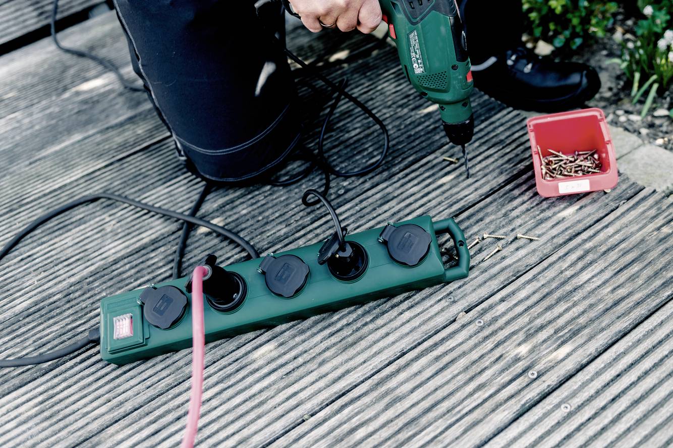 Brennenstuhl 1159910215 Outdoor Steckdosenleiste mit Schalter 5fach Grün Schutzkontakt 1St.