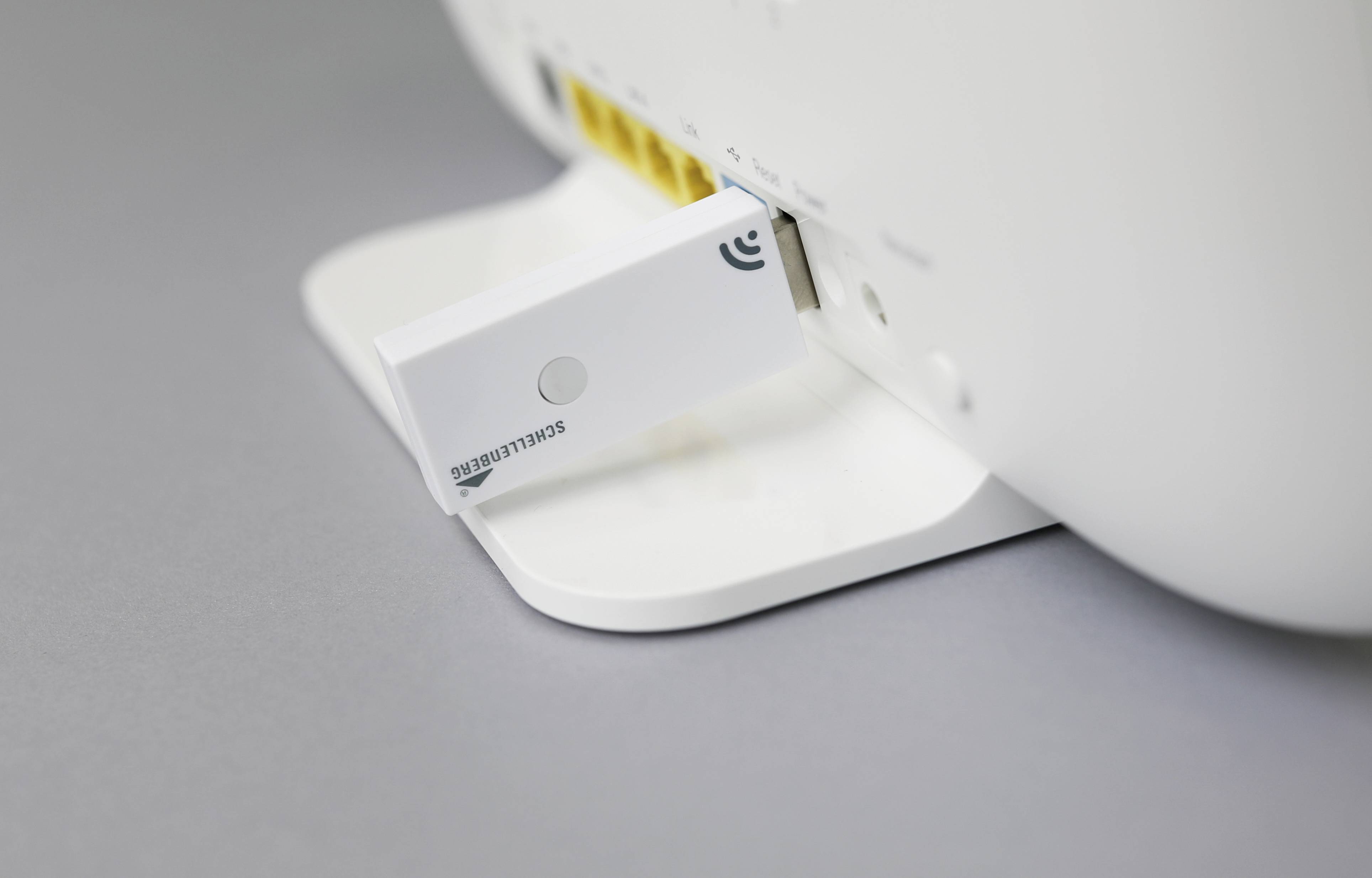 21009 Magenta SmartHome Stick