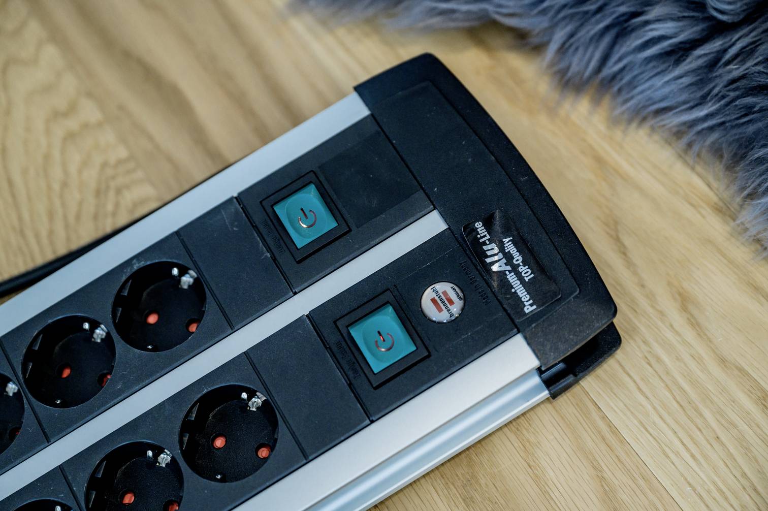 Brennenstuhl 1391000916 Steckdosenleiste mit Schalter Schwarz, Silber Schutzkontakt 1 St.