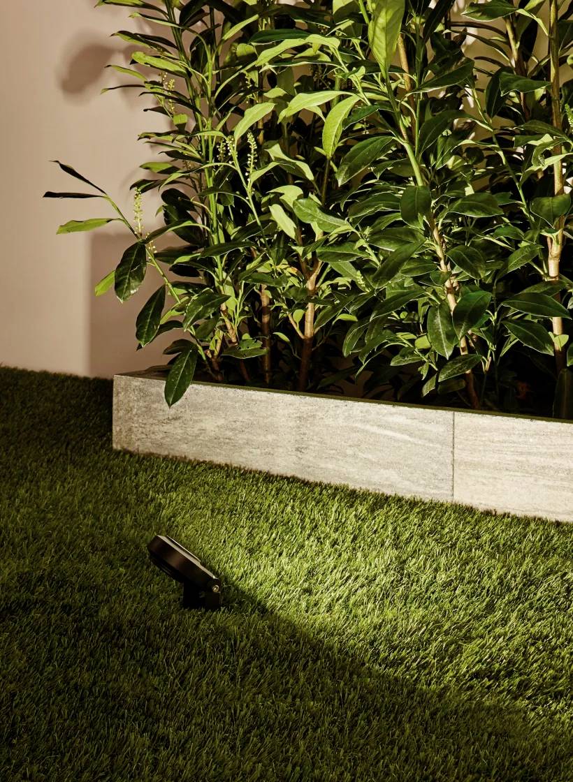 Paulmann Sting 93696 Beleuchtungssystem Plug & Shine LED-Gartenstrahler-Starter-Set 3er Set LED 18W Warmweiß Anthrazit