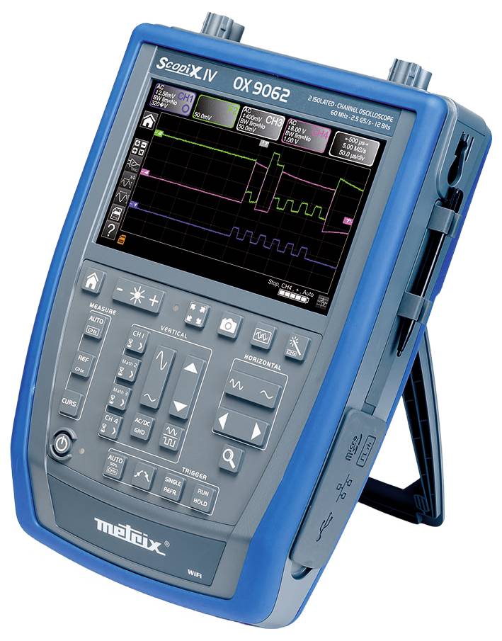 Ein tragbares digitales Oszilloskop mit einem Display, das elektronische Signale in Form von Wellenformen zeigt. Enthält Bedientasten.