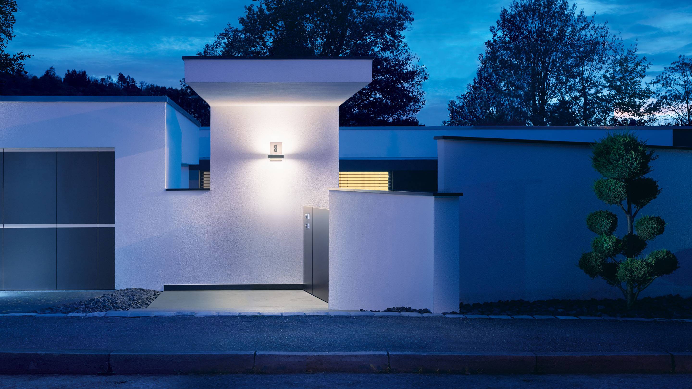 Steinel L 820 S 035754 LED-Hausnummernleuchte mit Bewegungsmelder LED LED fest eingebaut 9.8W Anthrazit