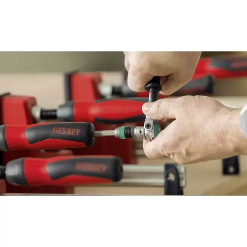 Bessey Korpuszwinge REVO KRE KRE30-2K Ausladungs-Maße: 95mm Bessey Korpuszwinge REVO KRE KRE30-2K Ausladungs-Maße: 95mm