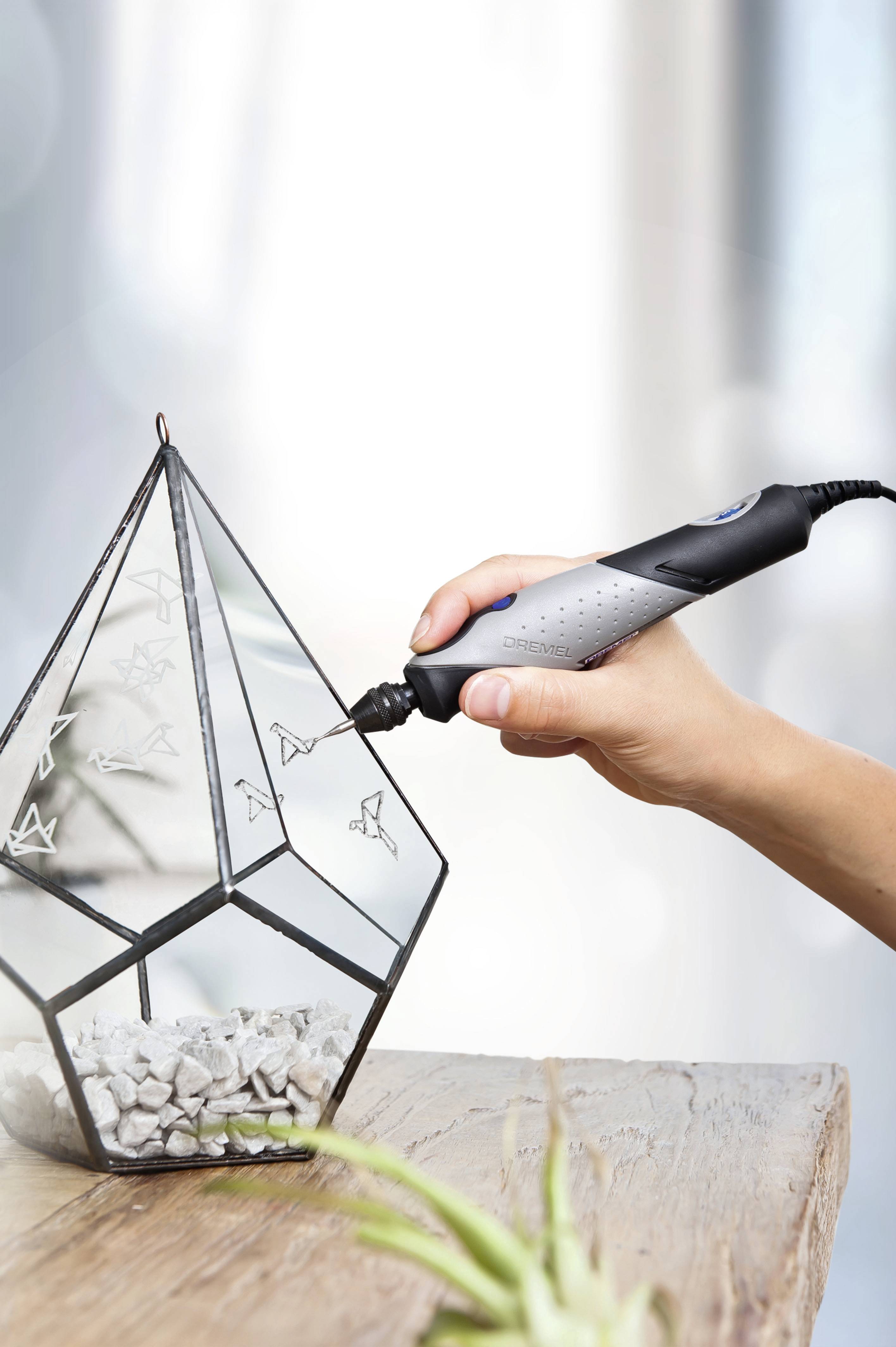 Dremel 2050-15 Stylo+ F0132050JA Multifunktionswerkzeug 15teilig 9W