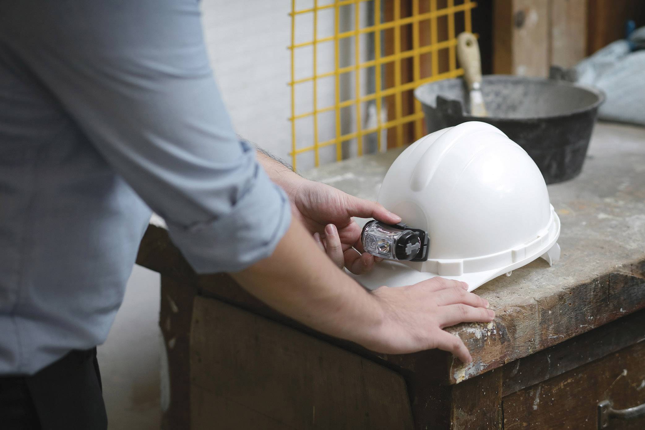 Favour Focoslide H1117 LED Stirnlampe akkubetrieben 200lm 30h 270FAHEADH1117