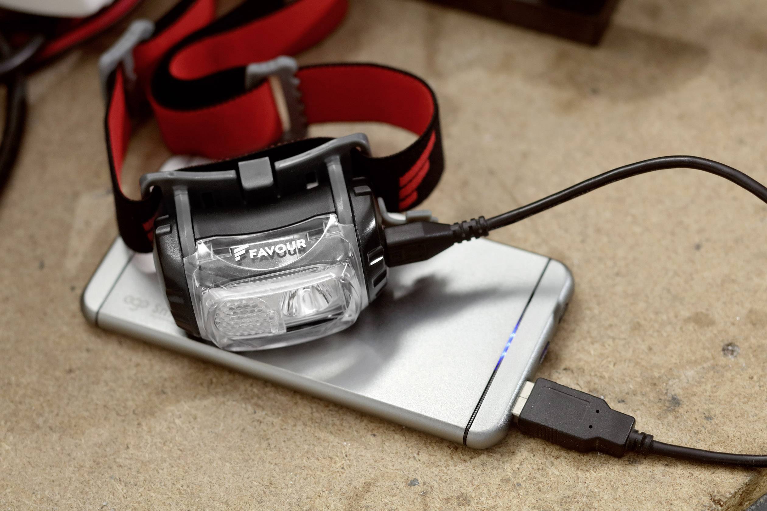 Favour Focoslide H1117 LED Stirnlampe akkubetrieben 200lm 30h 270FAHEADH1117