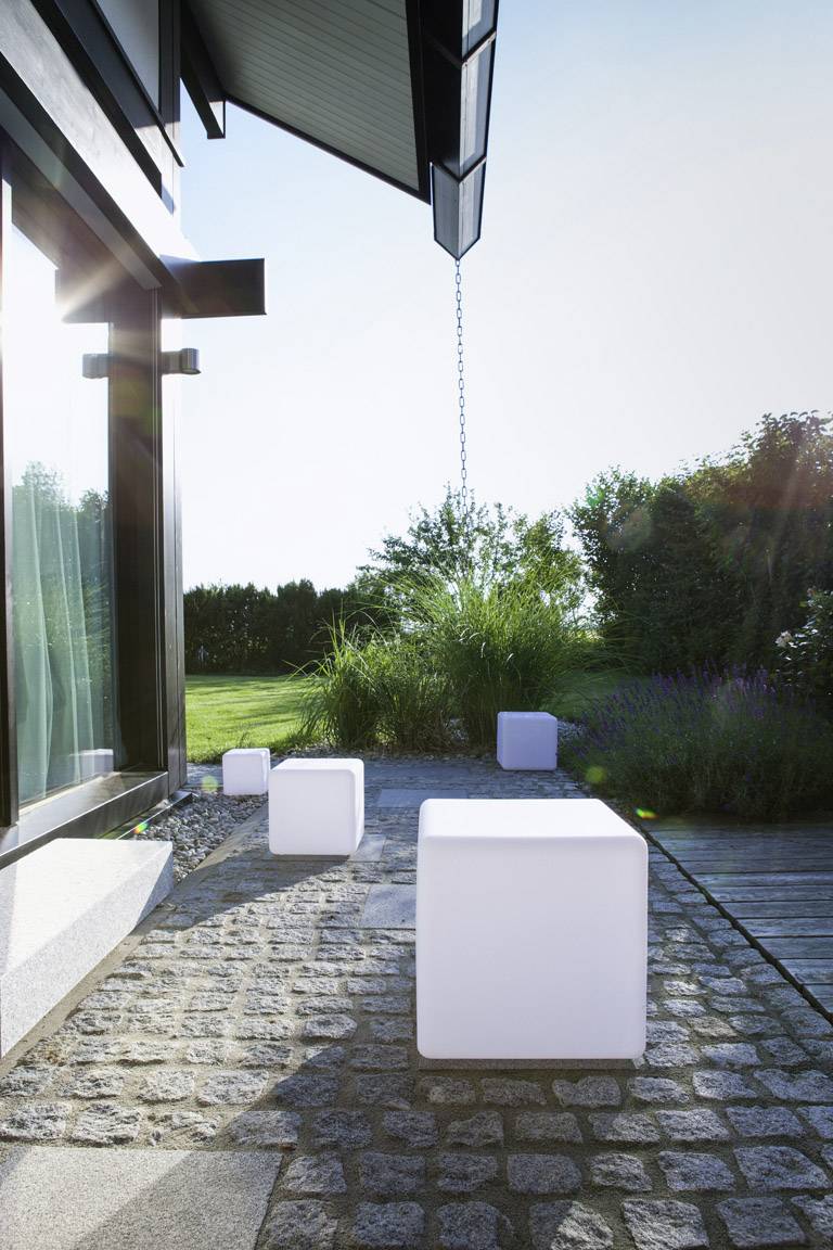 Telefunken Solar-Gartenleuchte Cube Connectivity T90227 Würfel LED 9.6W RGBW Weiß