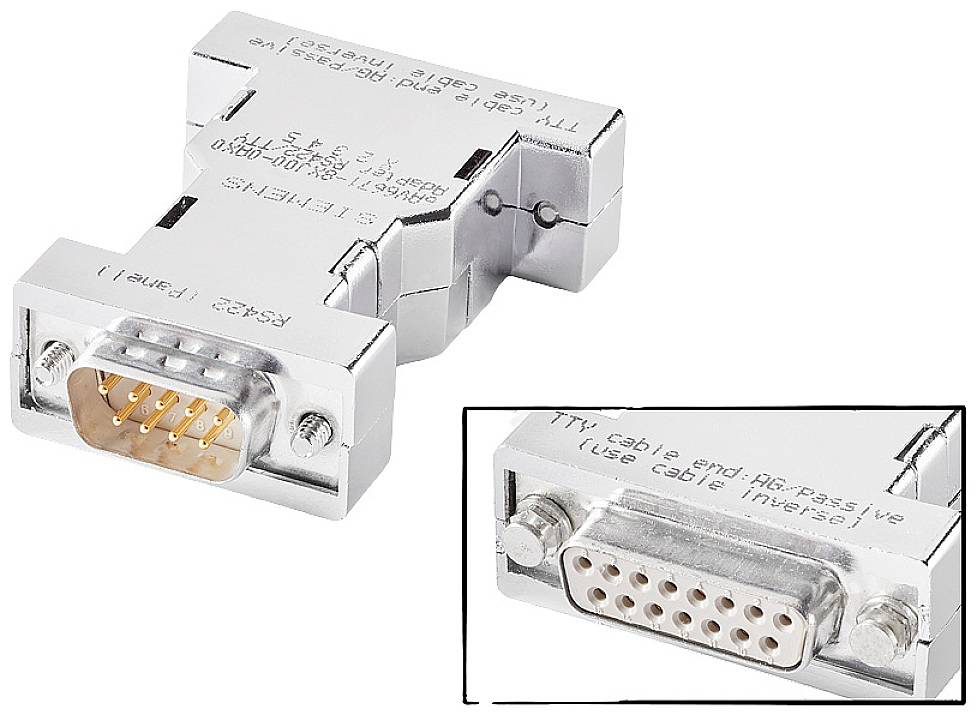 Metallischer RS-232-Adapter mit männlichem 9-Pin- und weiblichem 25-Pin-Anschluss. Wird in der Datenkommunikation eingesetzt.