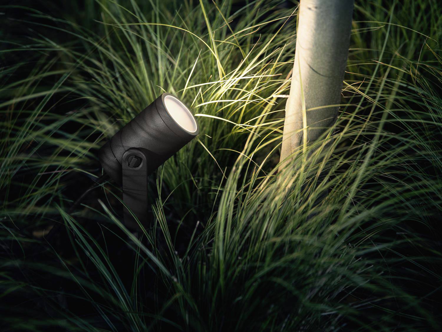 Philips Lighting Hue LED-Gartenspot Basis-Set 1742830P7 Lily LED fest eingebaut 8 W RGBW
