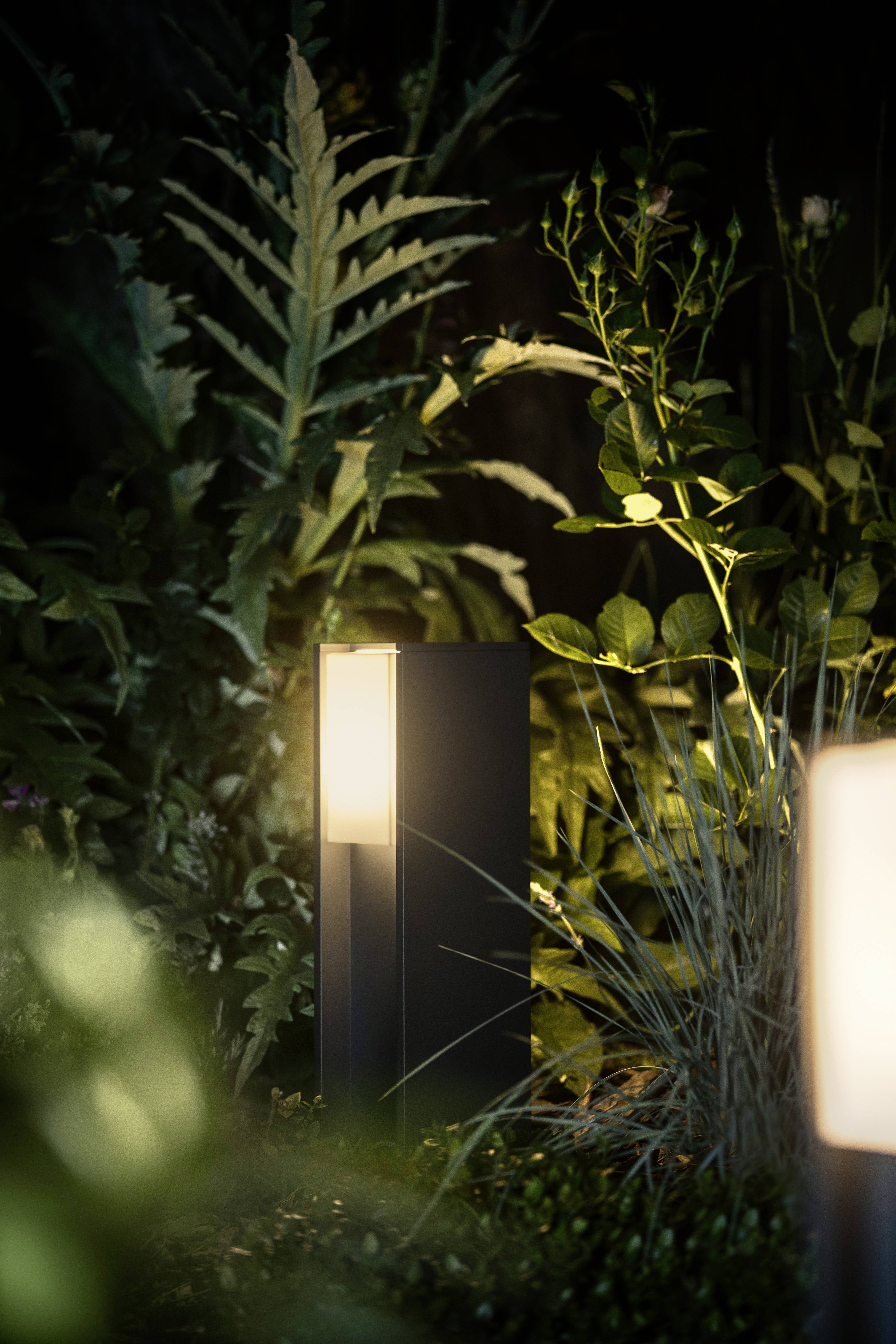 Philips Hue Außenstandleuchte 16473/93/P0 Turaco E27 9.5W Warmweiß