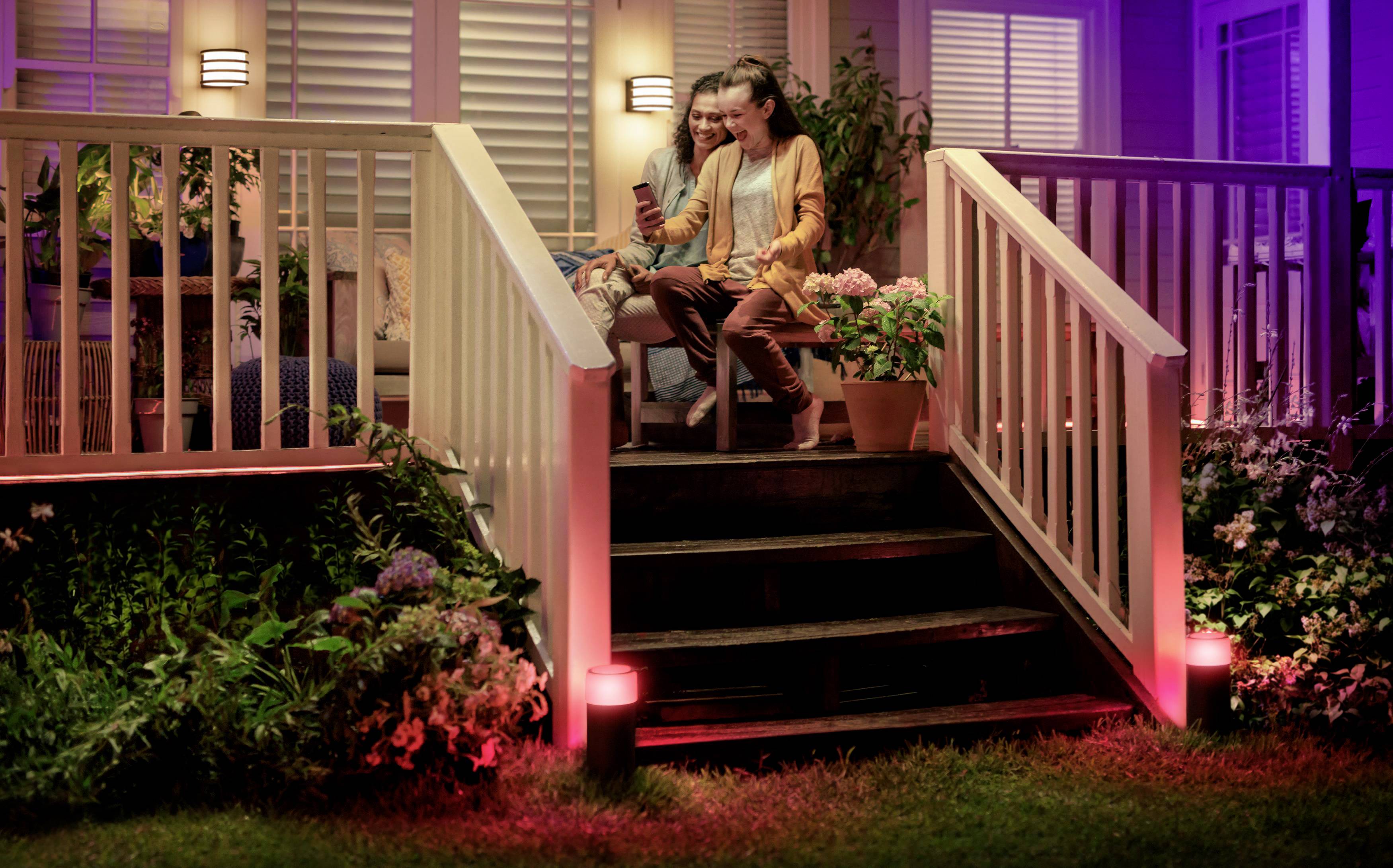Philips Hue LED-Außenstandleuchte (Erweiterung) 1742030P7 Calla LED fest eingebaut 8 W RGBW