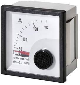 Analoger Amperemeter mit schwarzem Gehäuse, zeigt etwa 50 Ampere. Skala reicht von 0 bis 180 Ampere. Herstellername sichtbar.