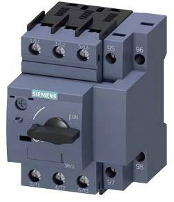 Ein blauer elektrischer Schaltschütz mit mehreren Schraubklemmen an der Vorderseite und einem Drehschalter oben links.