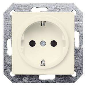 Weiße Steckdose auf Metallplatte, typische europäische Bauart mit zwei runden Öffnungen und Schutzkontaktbuchse in der Mitte.