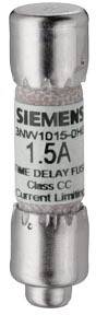 Siemens-Sicherung mit der Aufschrift '1.5A', 'Time Delay Fuse', 'Class CC'. Runde Metallkappen an beiden Enden.