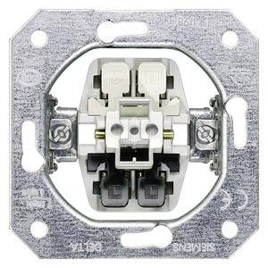Ein Schalterrahmen aus Metall mit Plastikkomponenten in der Mitte. Enthält Befestigungslöcher für die Installation.