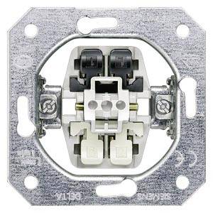 Lichtschalter-Unterputzelement aus Metall mit sichtbaren Schraubklemmen und Anschlüssen, geeignet zur Installation in einer Wand.