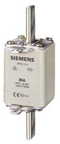 Elektrischer Siemens Sicherungseinsatz, 35A, 690V, quadratisches Gehäuse, mit metallischen Anschlüssen oben und unten.