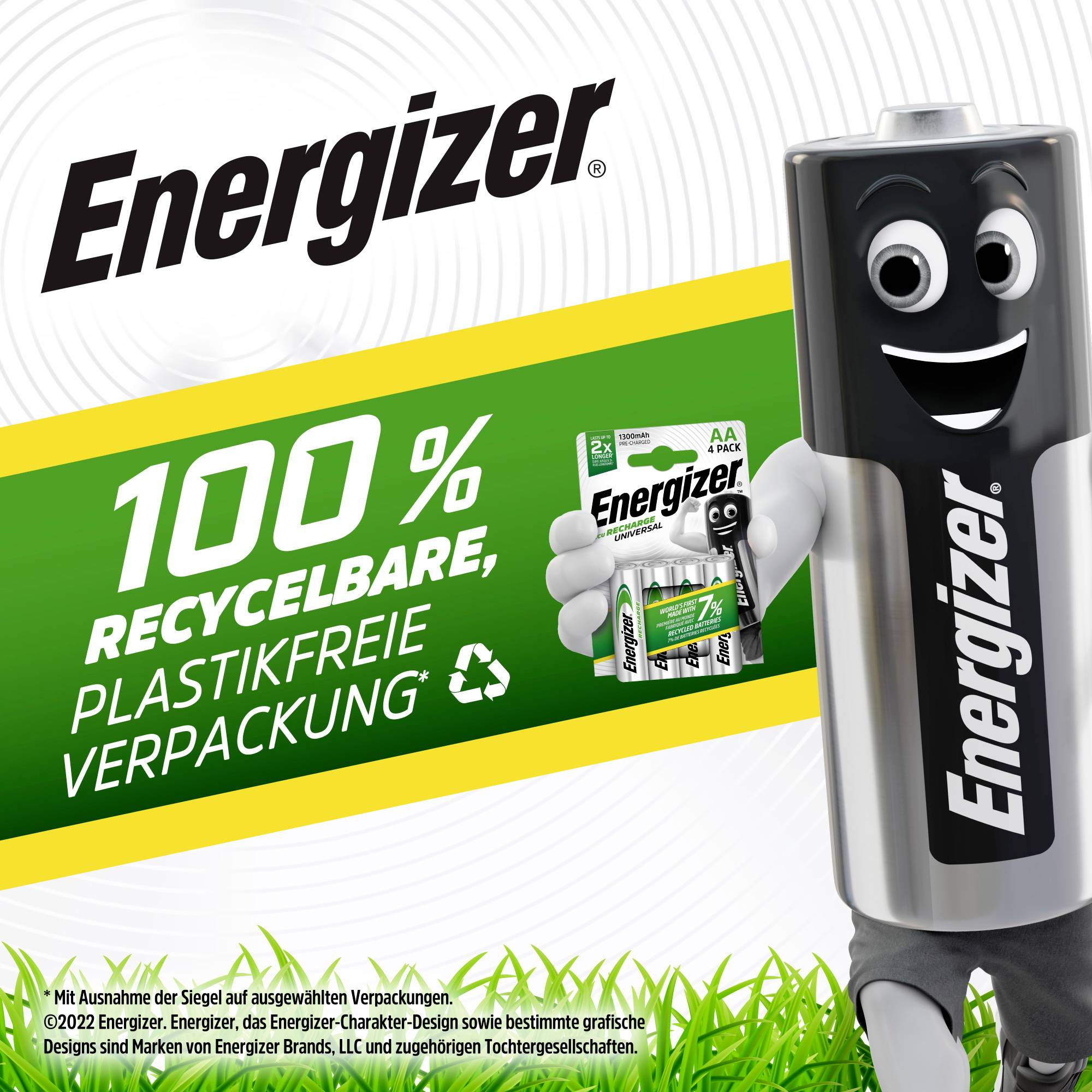 Batteriepackung von Energizer mit Maskottchen. Text: '100 % recycelbare, plastikfreie Verpackung'. Nachhaltiger Fokus.