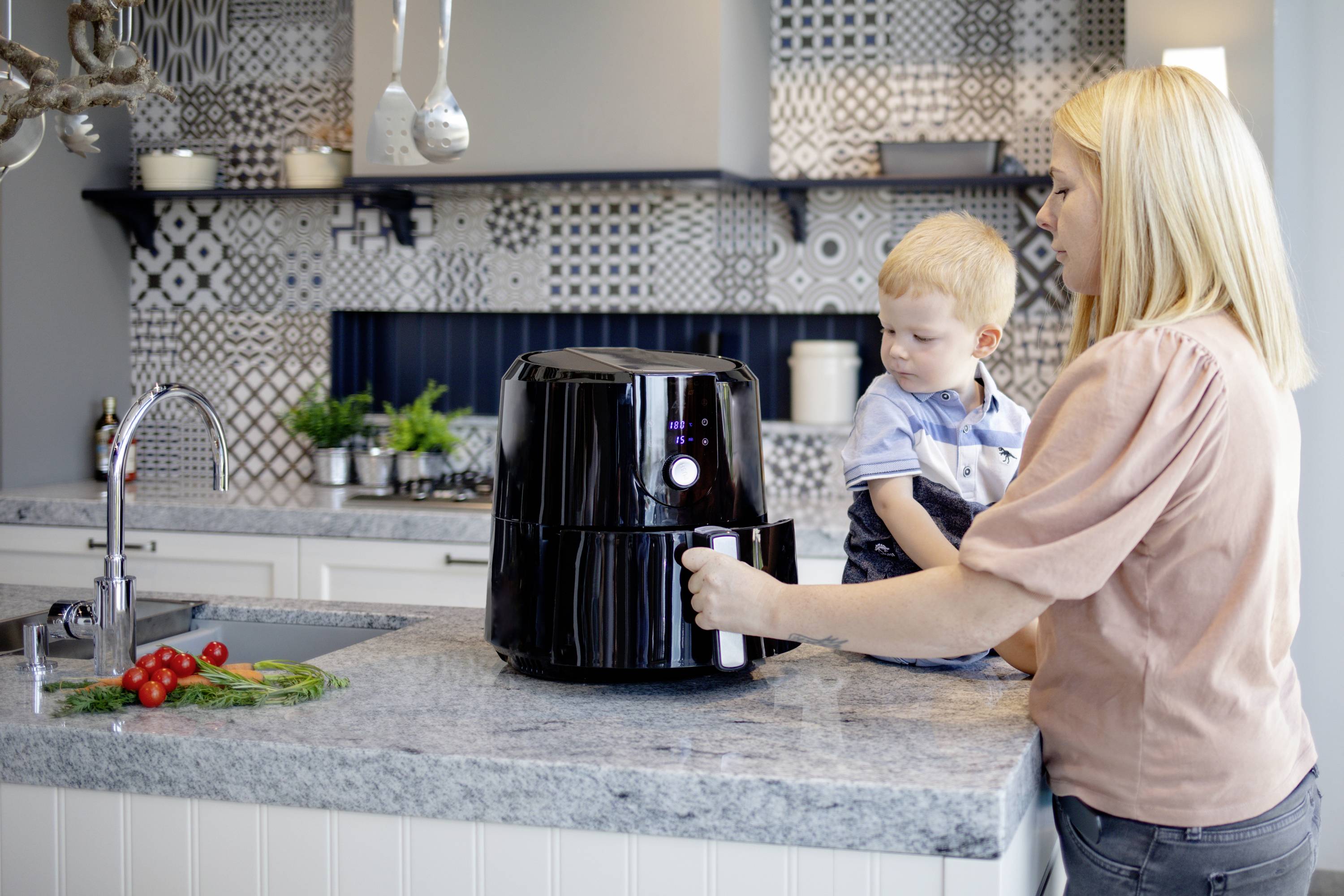 Steba HF 5000 XL Heißluft-Fritteuse 5.2 l 1800 W Schwarz