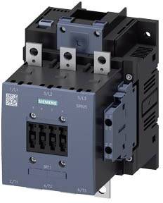 Ein Schütz von Siemens, Modell 3RT2. Es verfügt über mehrere Anschlüsse und wird für das Schalten elektrischer Stromkreise verwendet.
