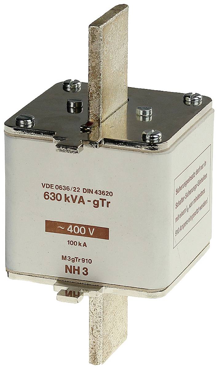 Ein elektrischer Hochleistungssicherungseinsatz mit der Aufschrift '630 kVA - 9Tr' und '400 V', verwendet zur Absicherung in Hochspannungsanlagen.