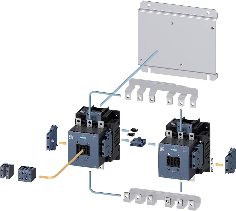 Industrieschütz-Installation: Zwei Schütze mit Verkabelung und Befestigungselementen, zeigen den Anschlussprozess in einem Schaltschrank.